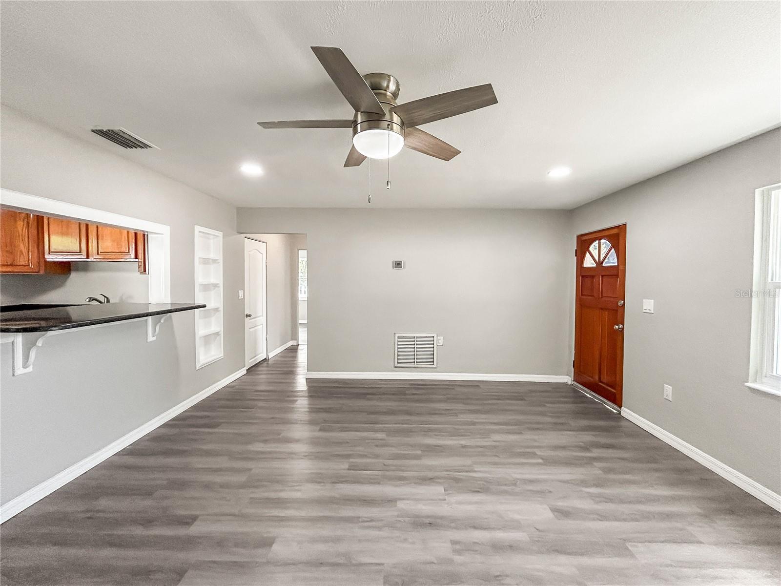 25 Charlotte, Eustis, FL 32726