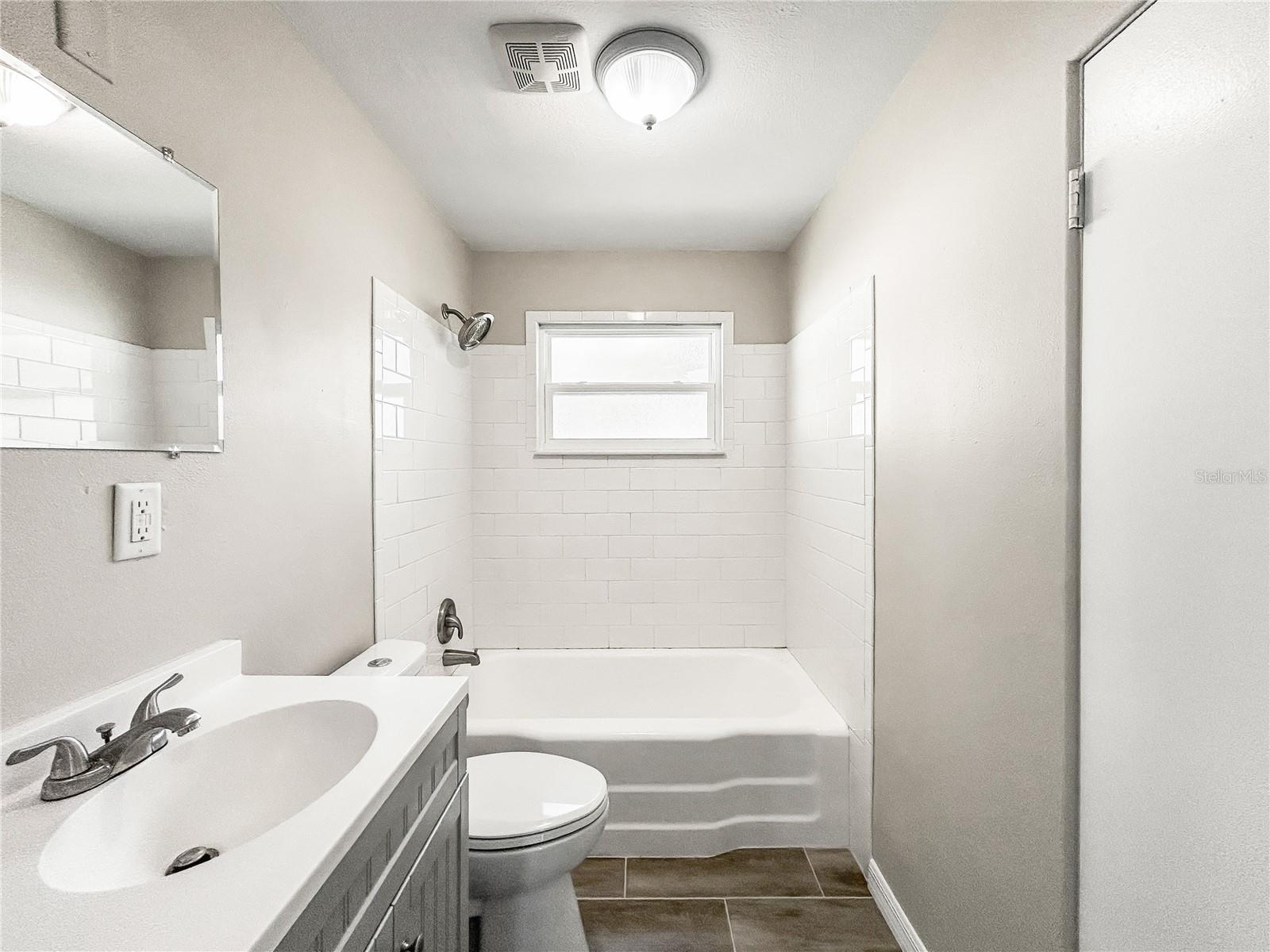 25 Charlotte, Eustis, FL 32726