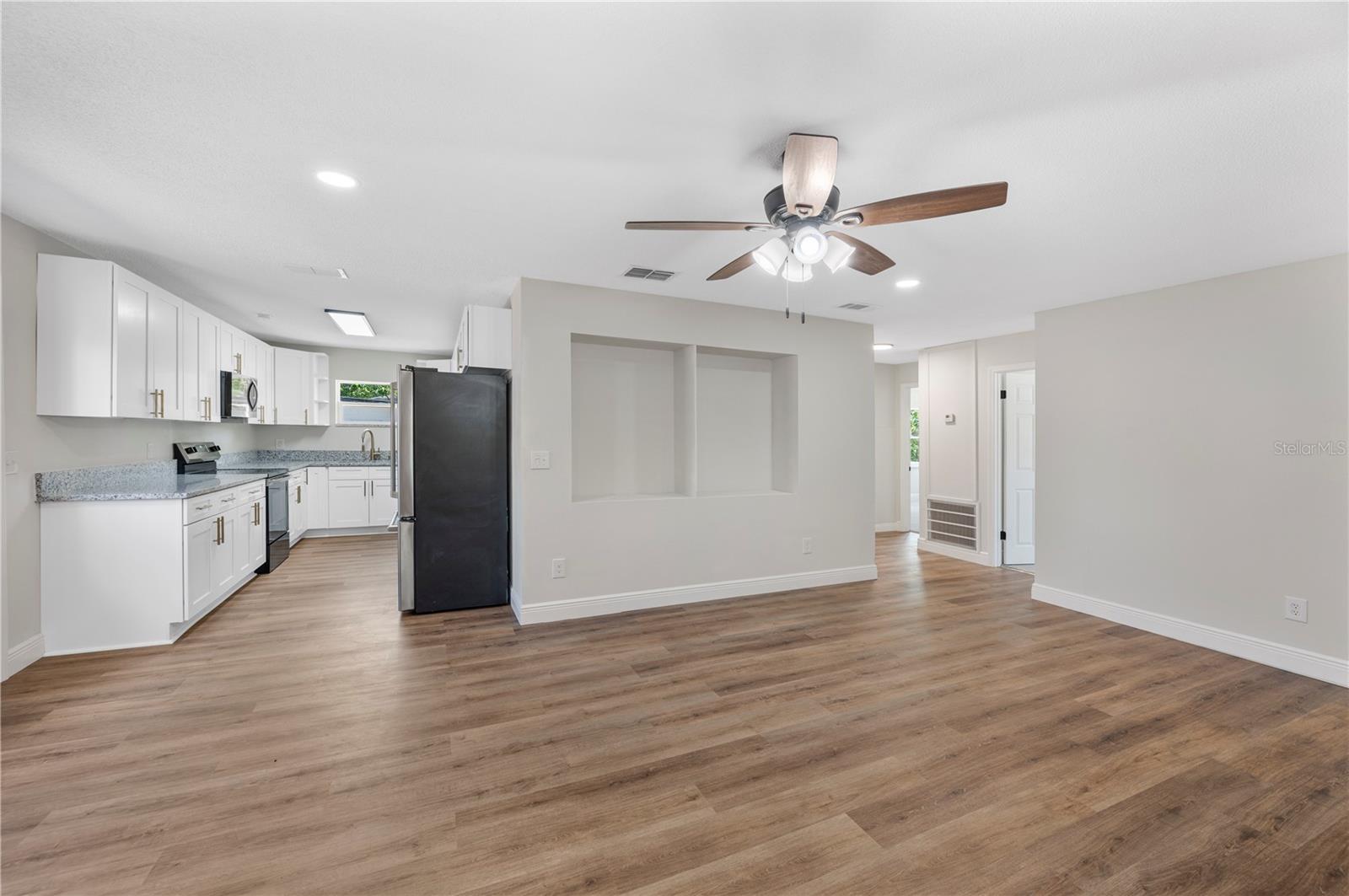 1215 El Camino, Lakeland, FL 33805