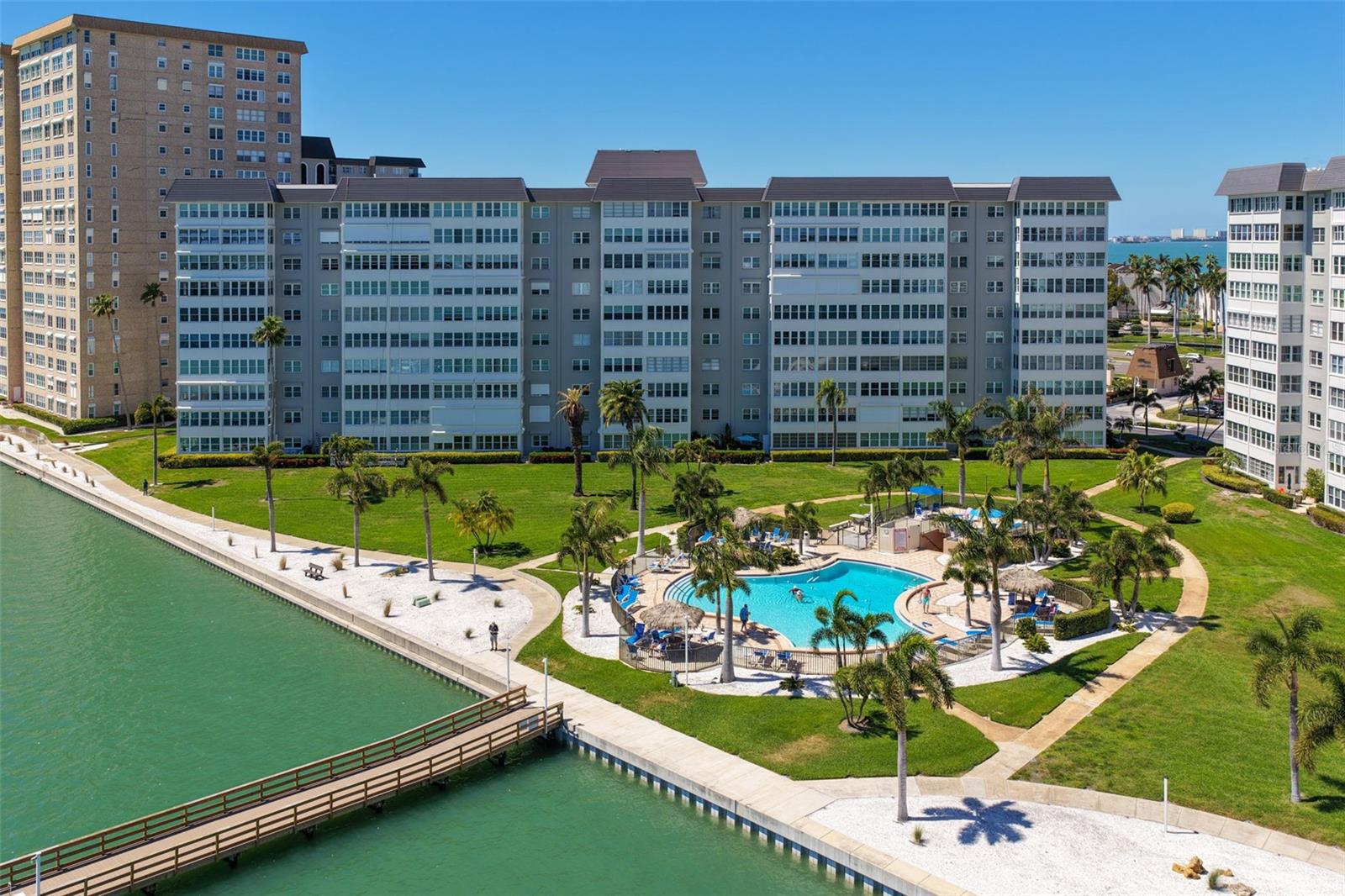 5130 Brittany Unit 1002, St Petersburg, FL 33715