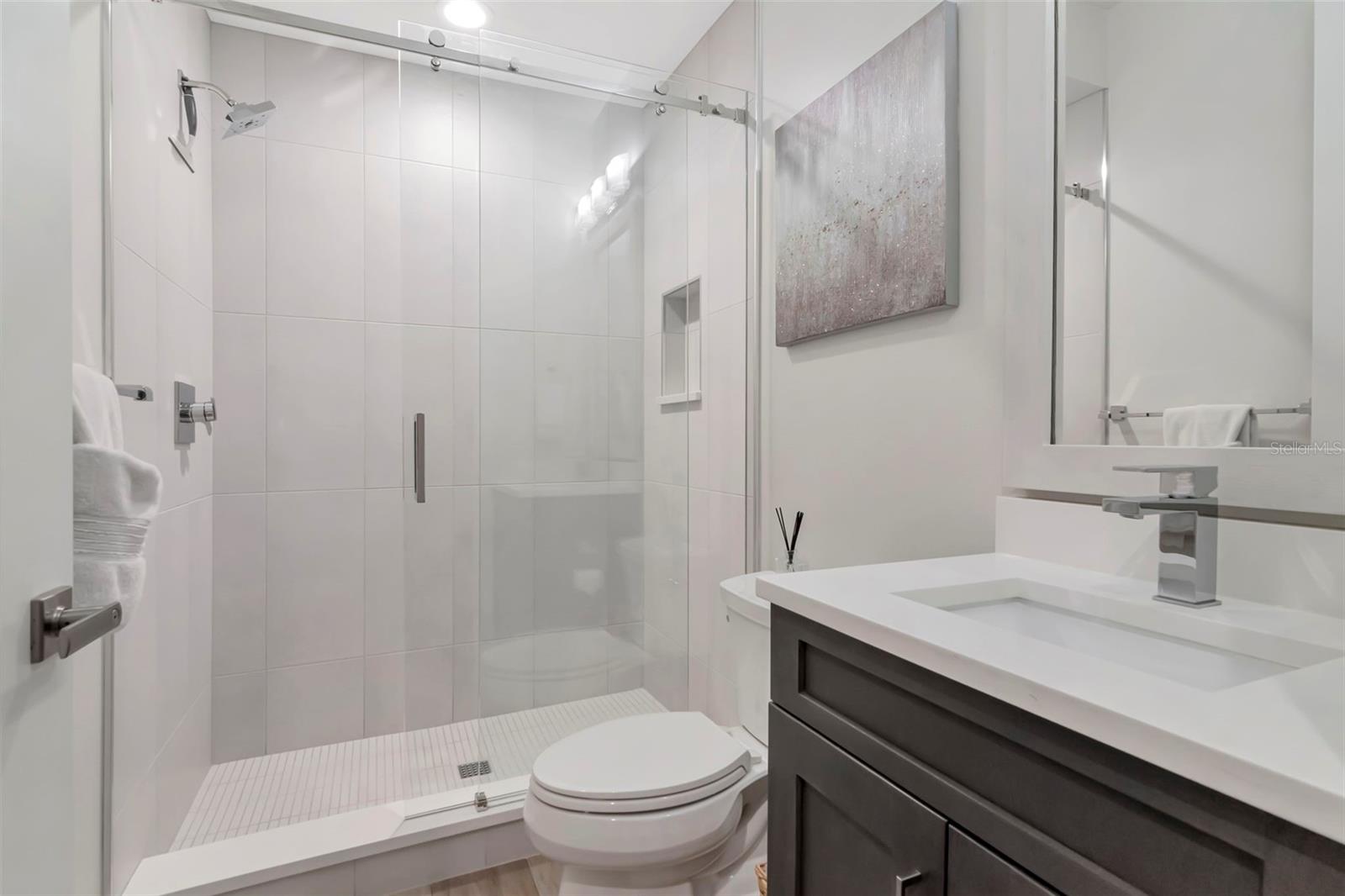 536 4th Unit 2, St Petersburg, FL 33701