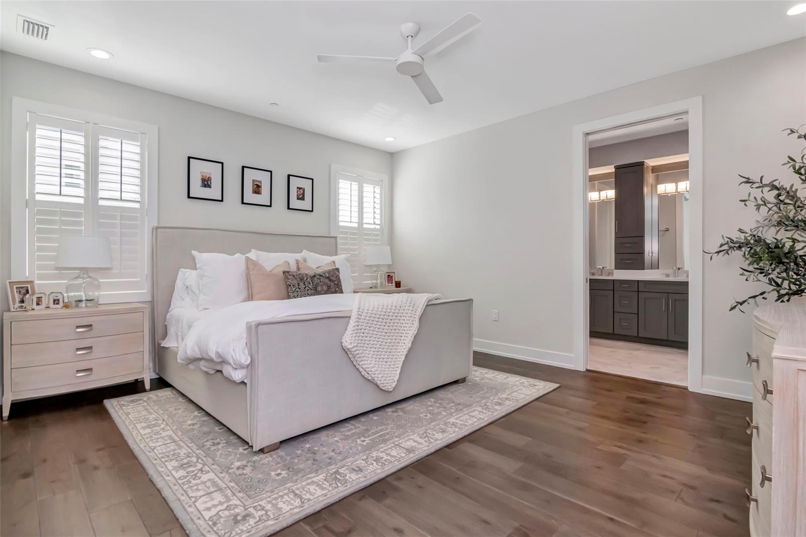 536 4th Unit 2, St Petersburg, FL 33701