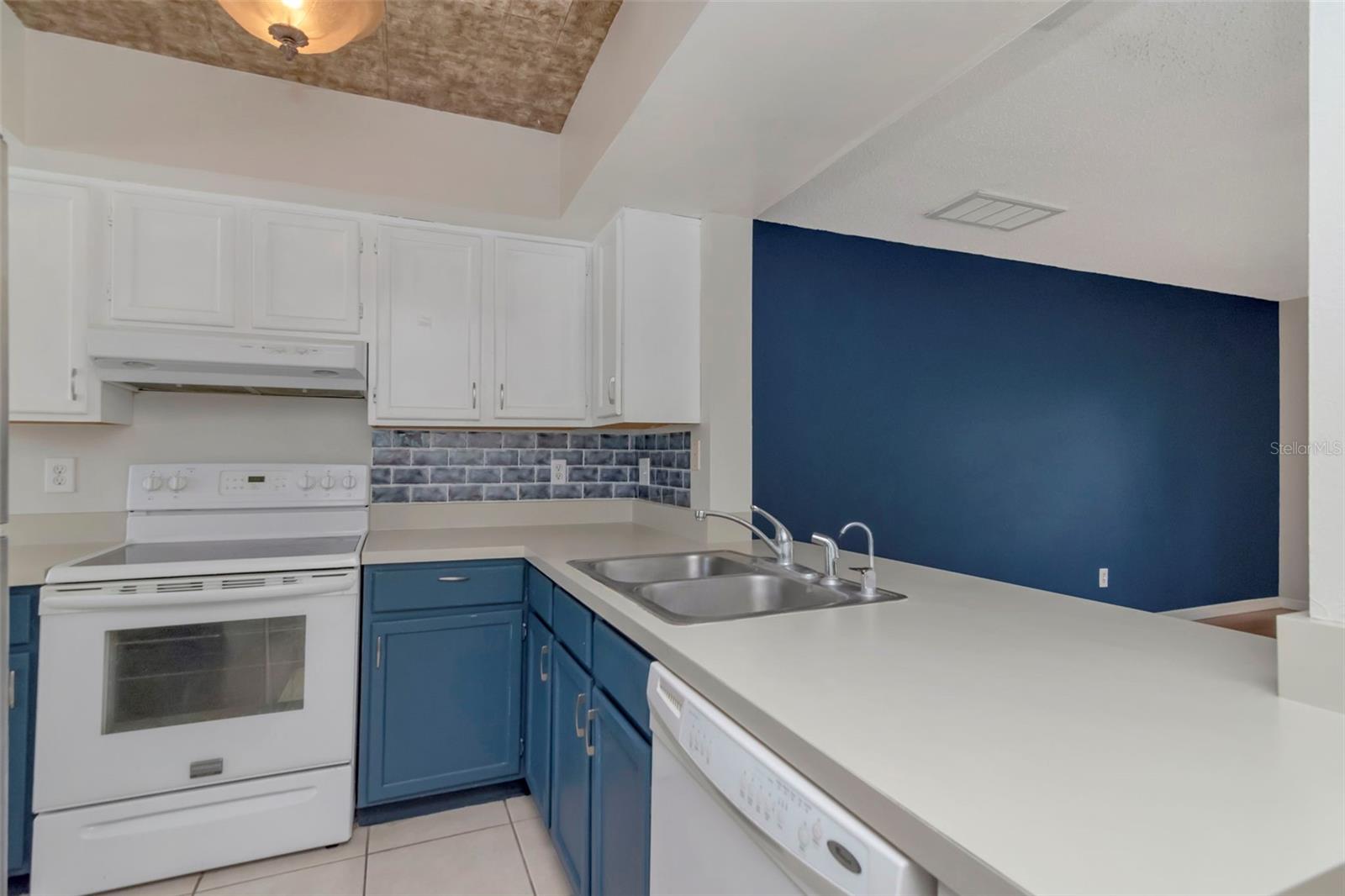 14053 Notreville, Tampa, FL 33624