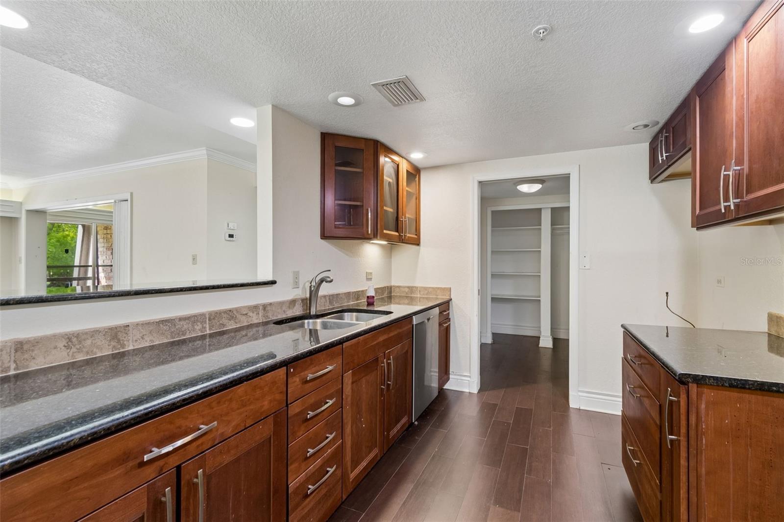 36750 Us Highway 19 Unit 8-202, Palm Harbor, FL 34684