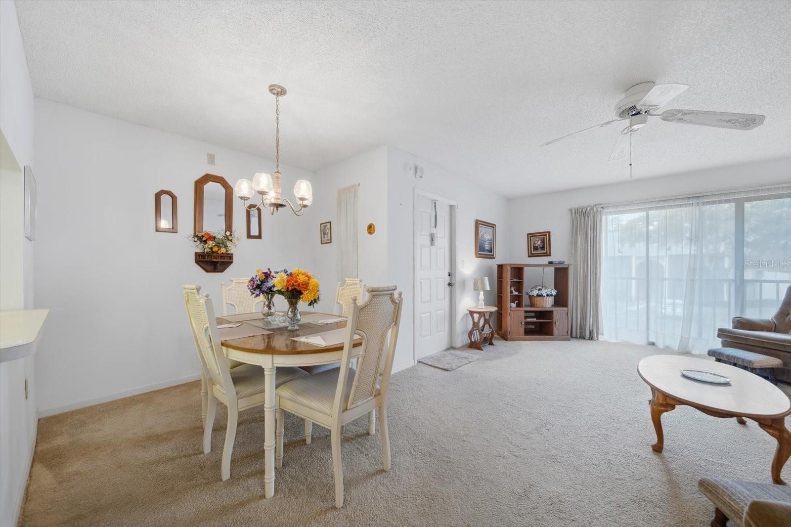 1441 Pine Glen Unit E2, Tarpon Springs, FL 34688