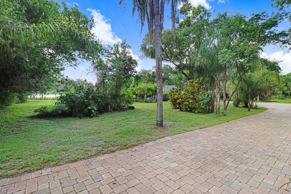 1350 Eckles, Tampa, FL 33612