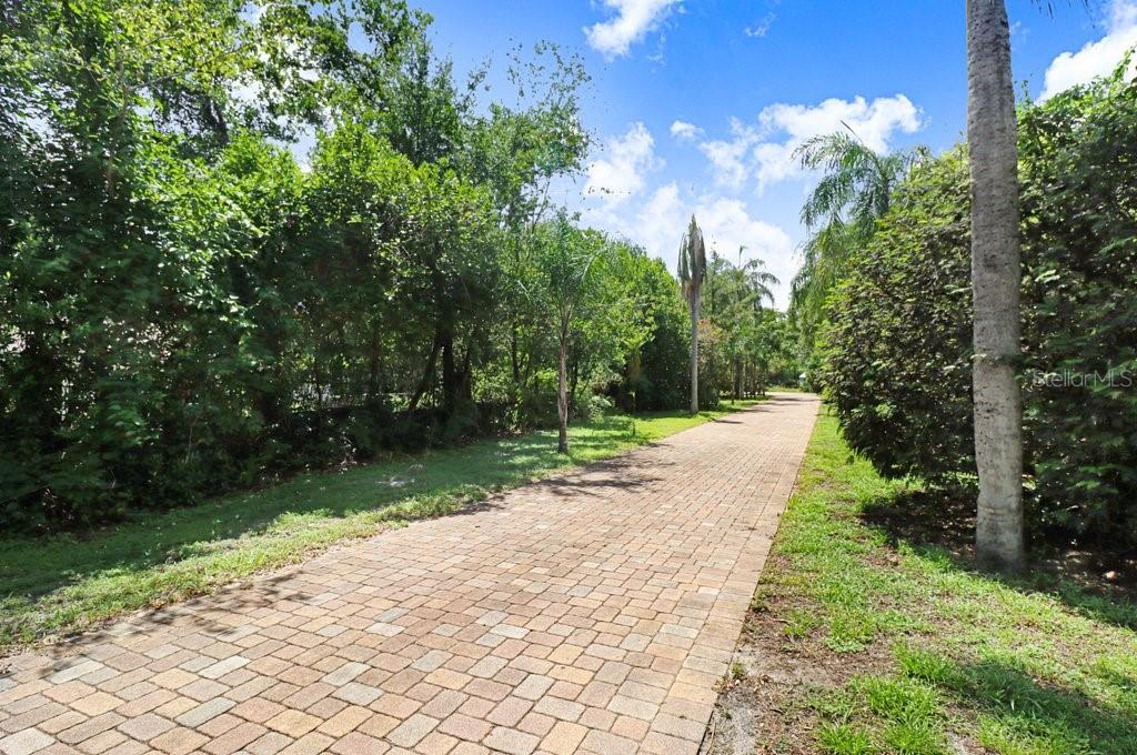1350 Eckles, Tampa, FL 33612
