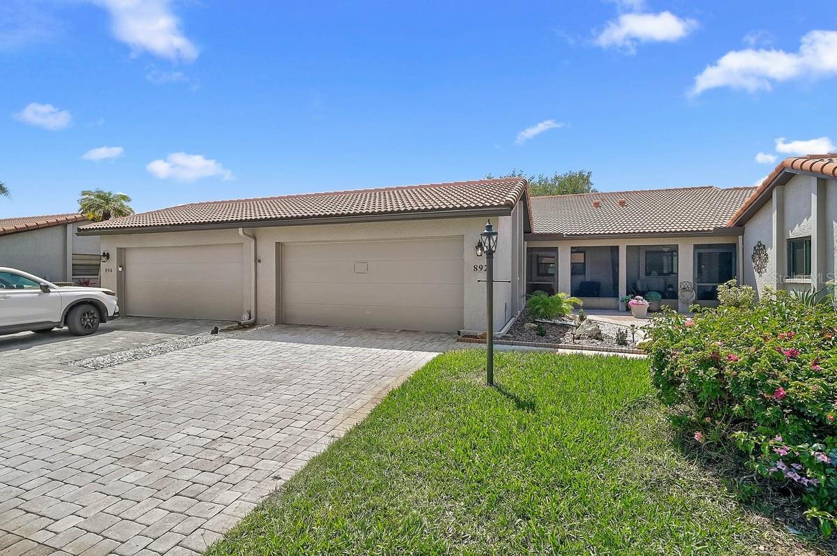 892 Country Club Unit 50, Venice, FL 34293