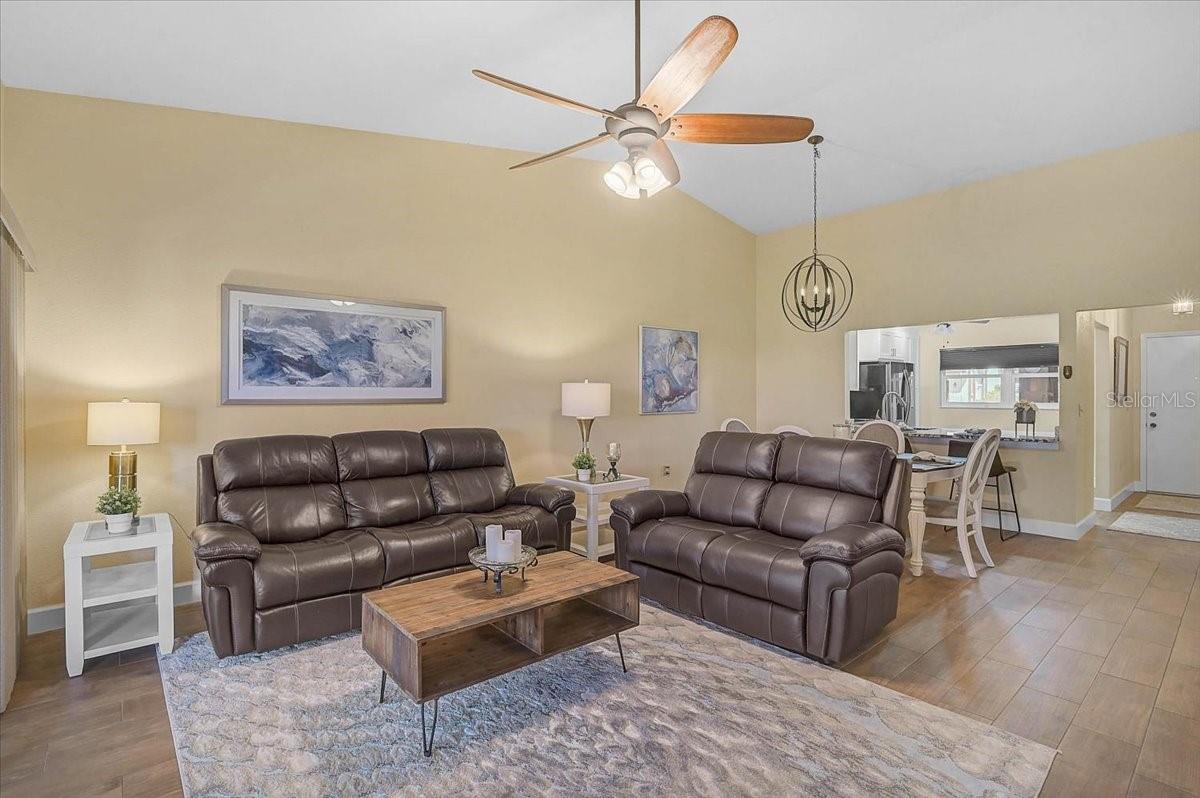 892 Country Club Unit 50, Venice, FL 34293
