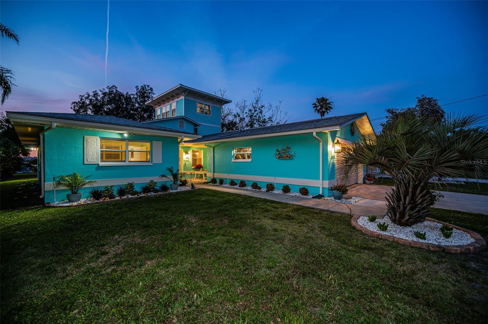 1626 Sea Breeze, Tarpon Springs, FL 34689