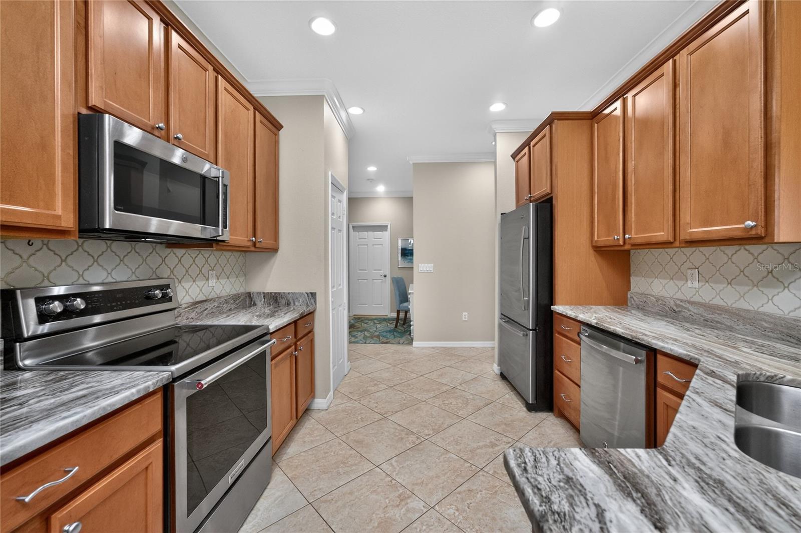 872 Clear Lake, Englewood, FL 34223