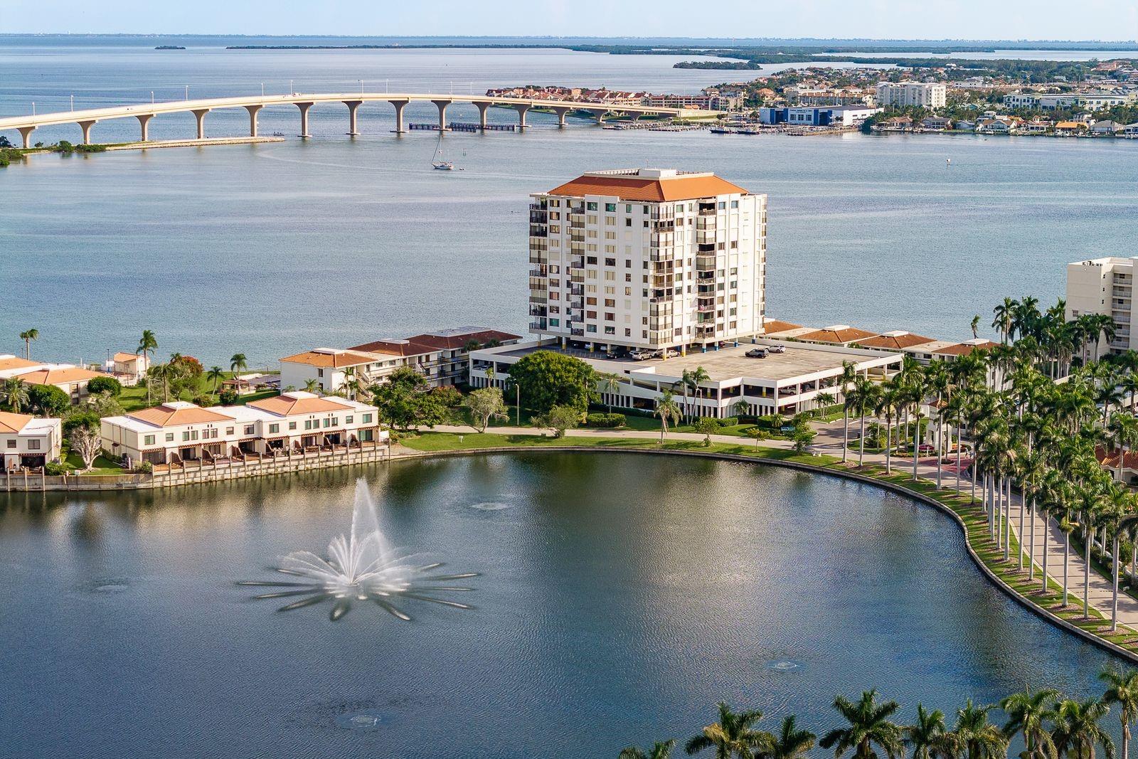 6287 Bahia del Mar Unit 1202, St Petersburg, FL 33715