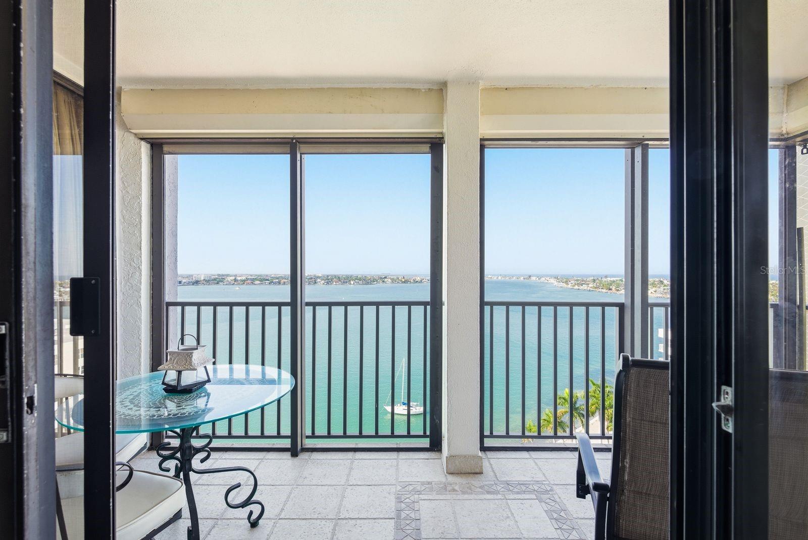 6287 Bahia del Mar Unit 1202, St Petersburg, FL 33715