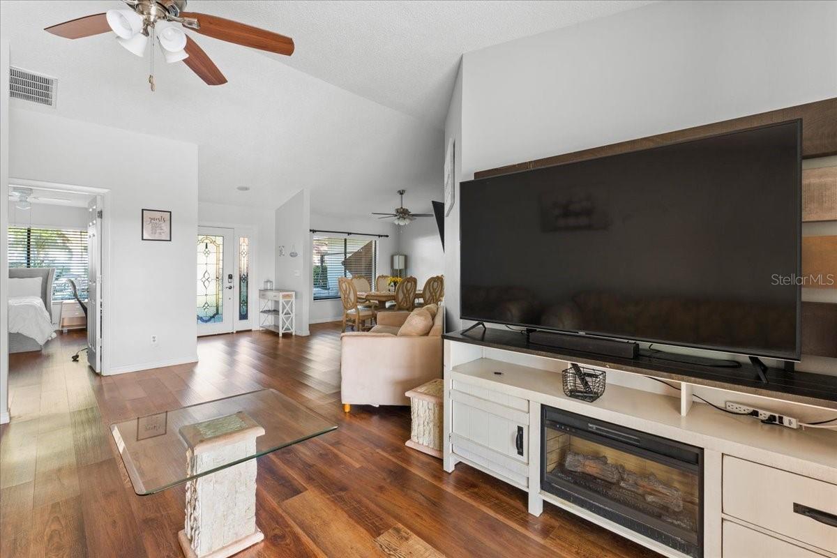 905 Stratford Manor, Brandon, FL 33510