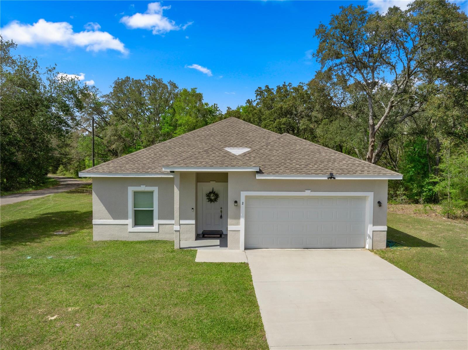 2 Magnolia Pass, Ocklawaha, FL 32179