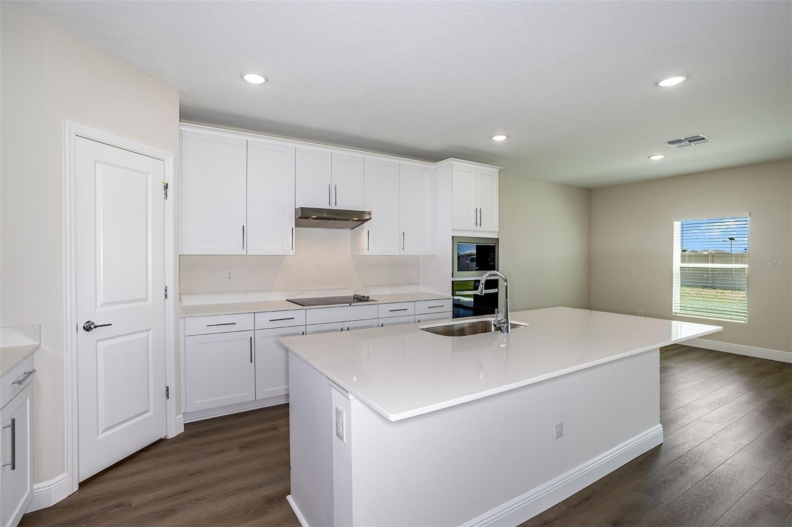 9936 Annunciation, Wesley Chapel, FL 33545
