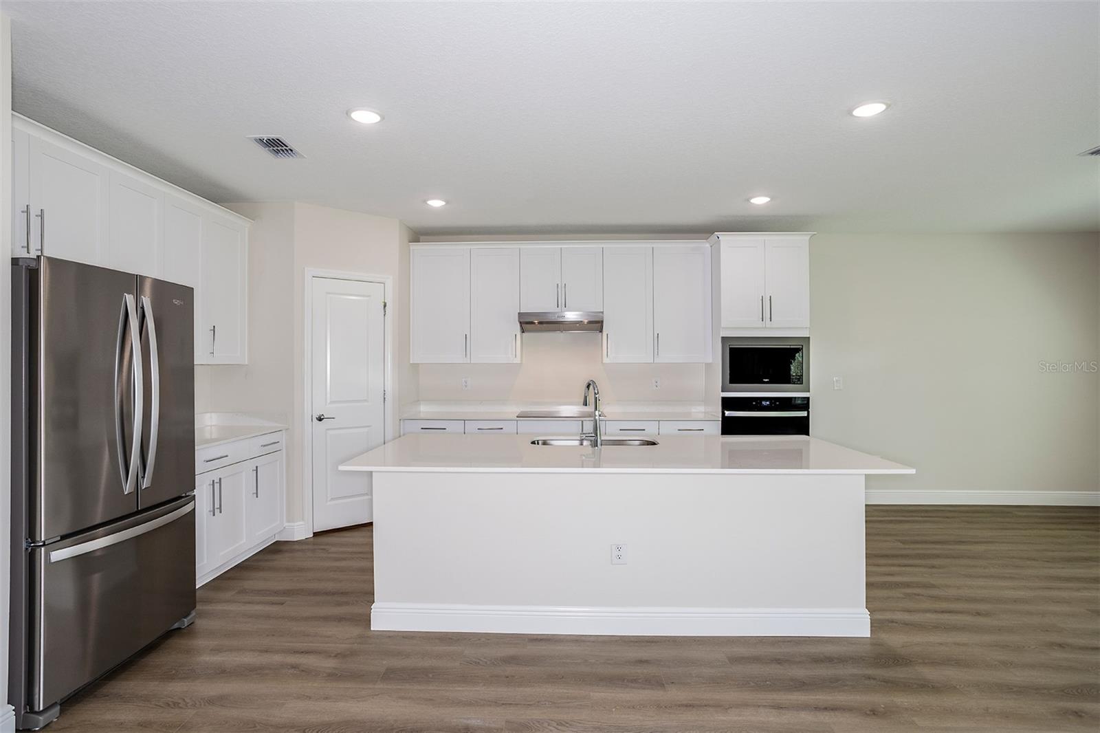 9936 Annunciation, Wesley Chapel, FL 33545