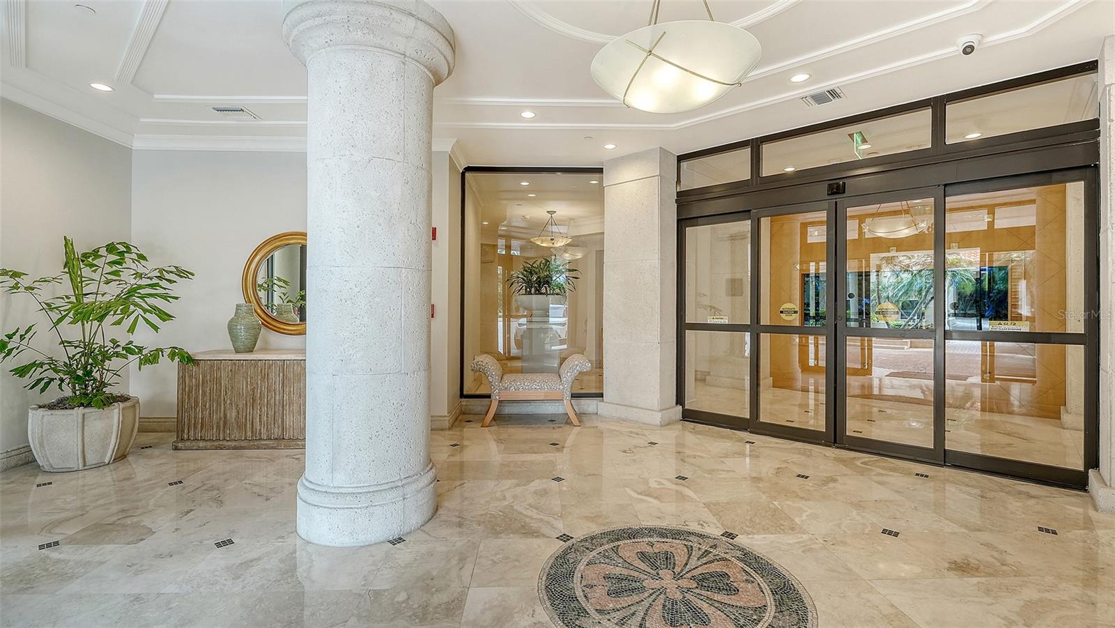 1281 Gulf of Mexico Unit 111, Longboat Key, FL 34228