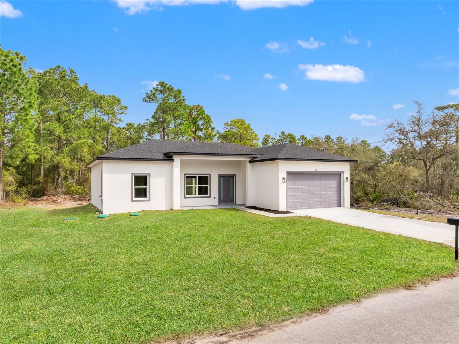 33 Fisher, Ocklawaha, FL 32179