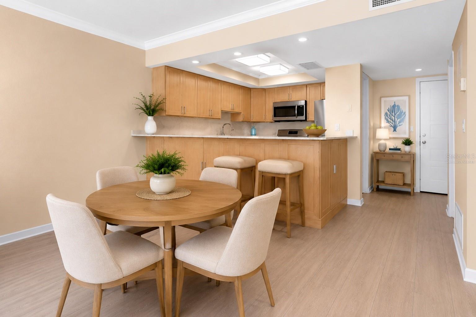 450 Treasure Island Unit 102, Treasure Island, FL 33706