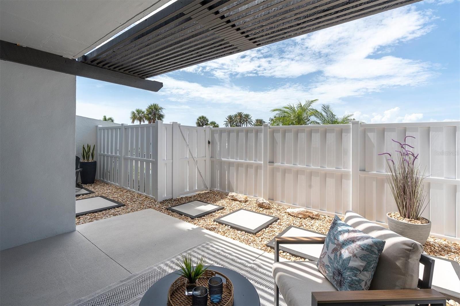 450 Treasure Island Unit 102, Treasure Island, FL 33706