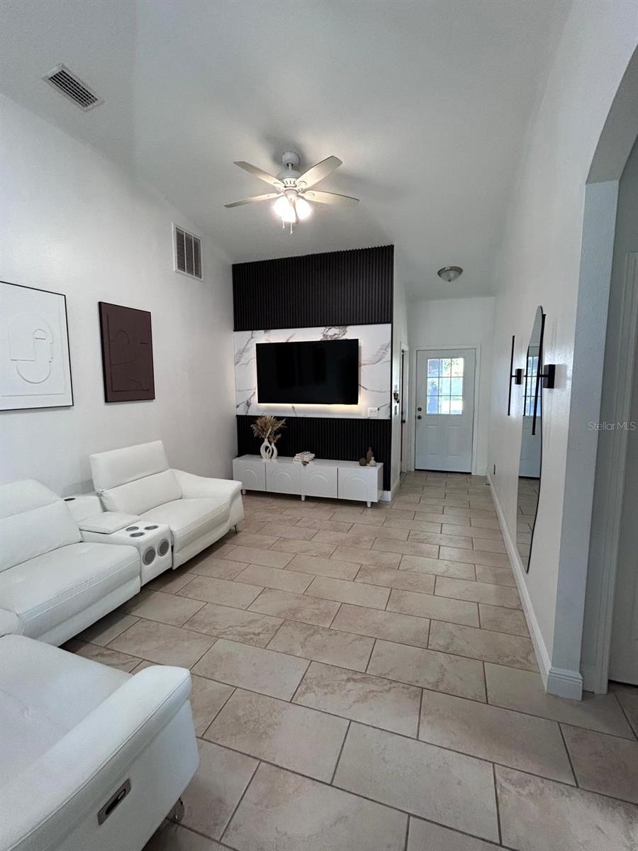 5103 18th, Tampa, FL 33619
