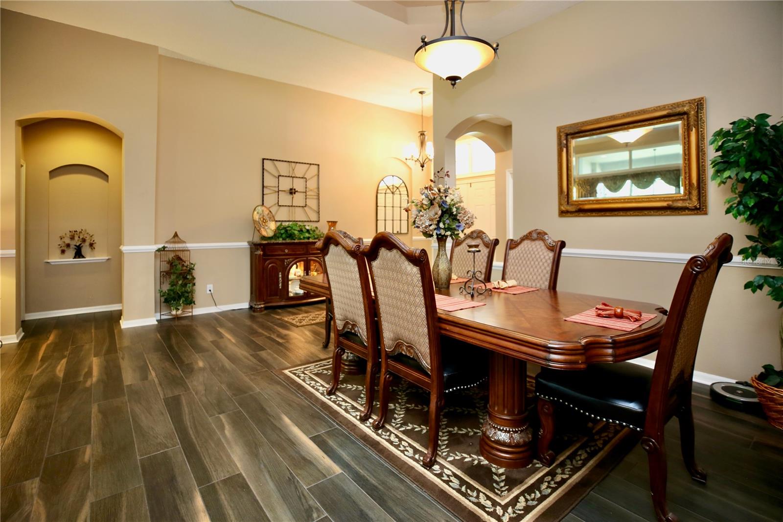 2410 Tea Olive, Valrico, FL 33594
