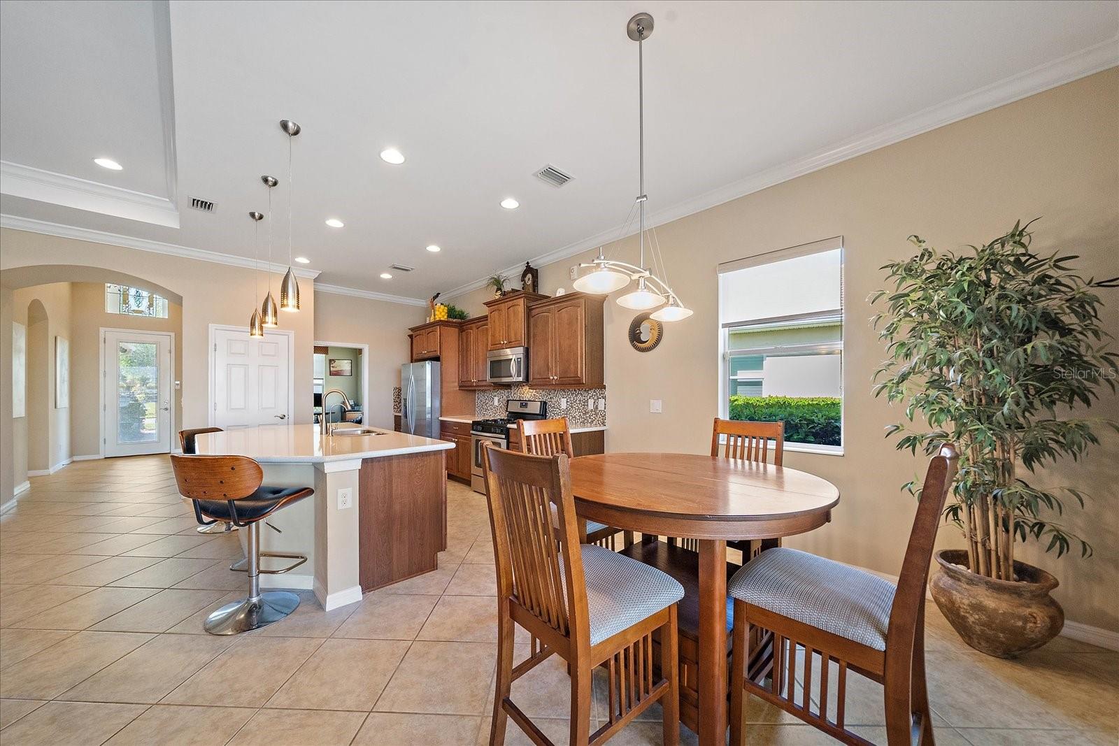 5040 Lake Overlook, Bradenton, FL 34208