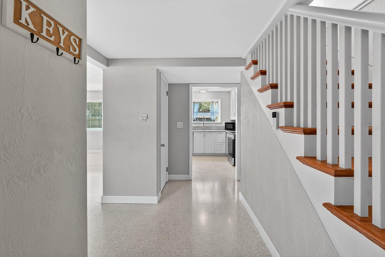 1238 Suwanee, Daytona Beach, FL 32114