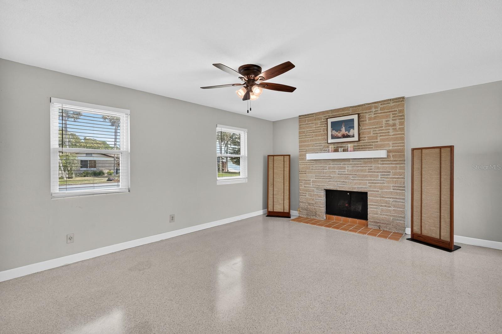 1238 Suwanee, Daytona Beach, FL 32114