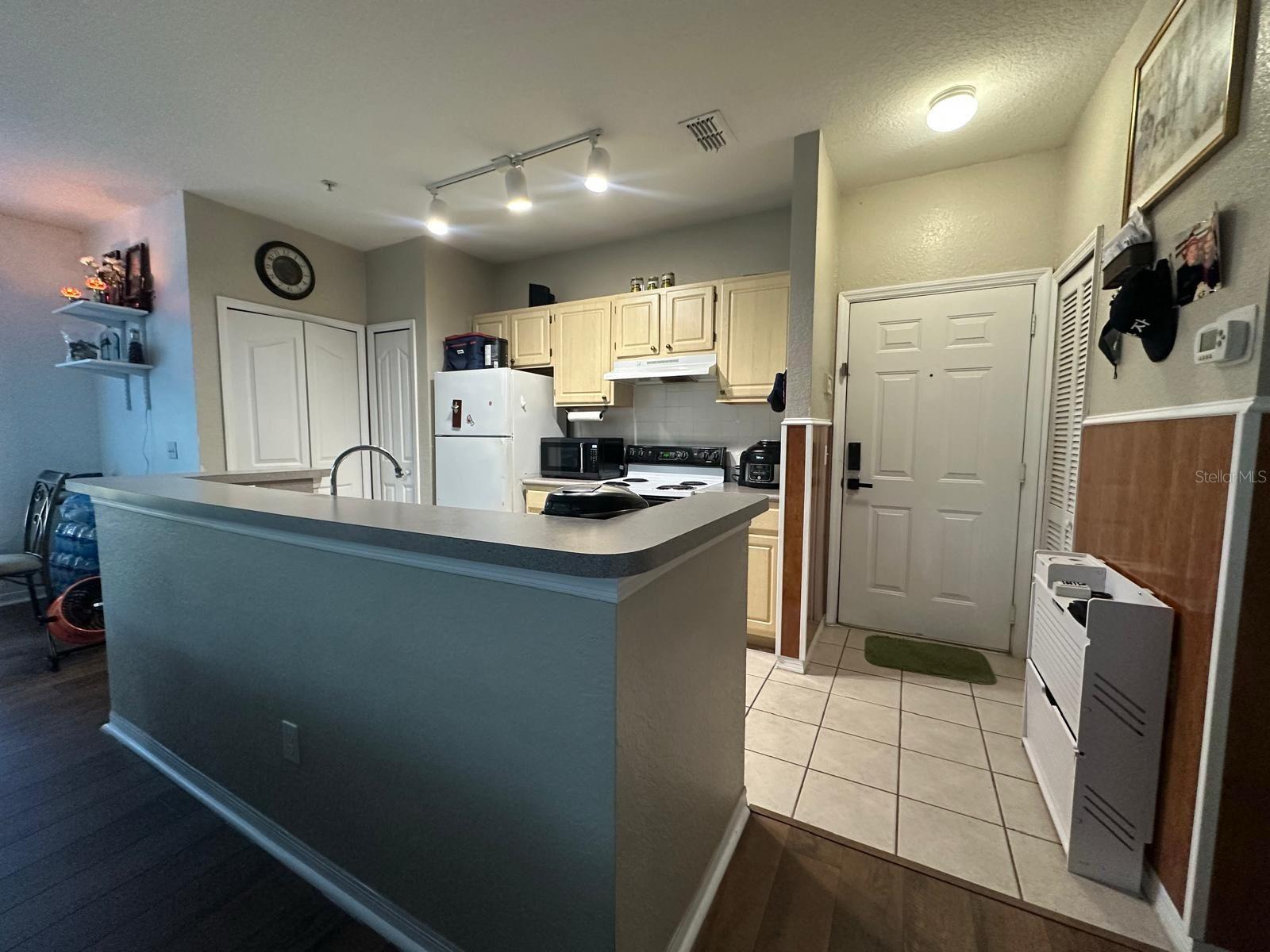 2718 Maitland Crossing Unit 207, Orlando, FL 32810
