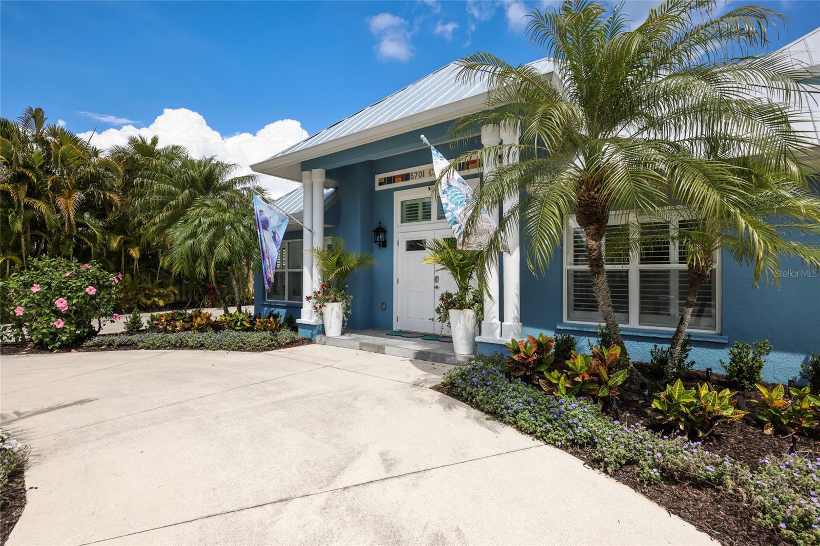 5701 Carissa, Holmes Beach, FL 34217
