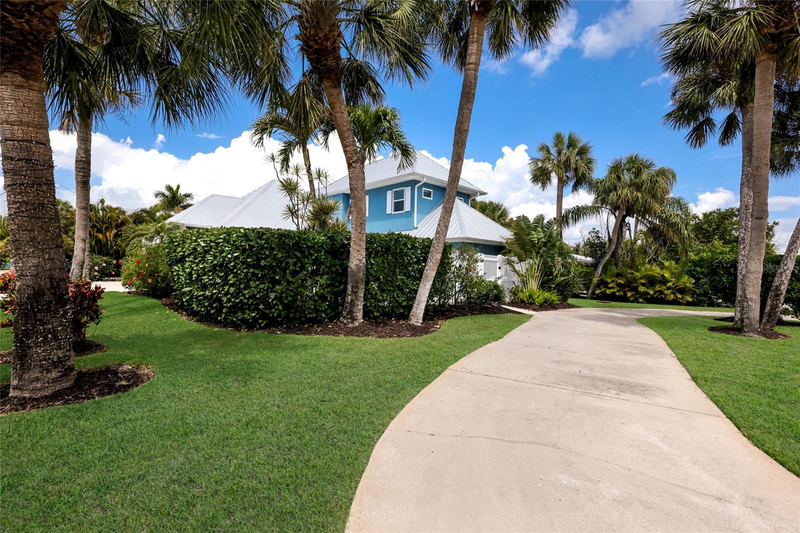 5701 Carissa, Holmes Beach, FL 34217