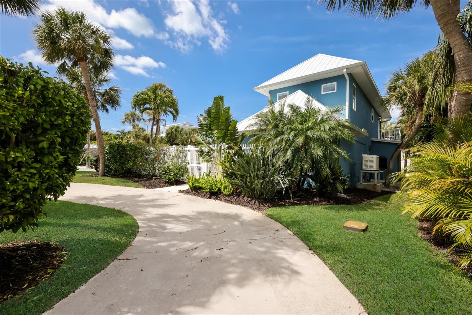 5701 Carissa, Holmes Beach, FL 34217