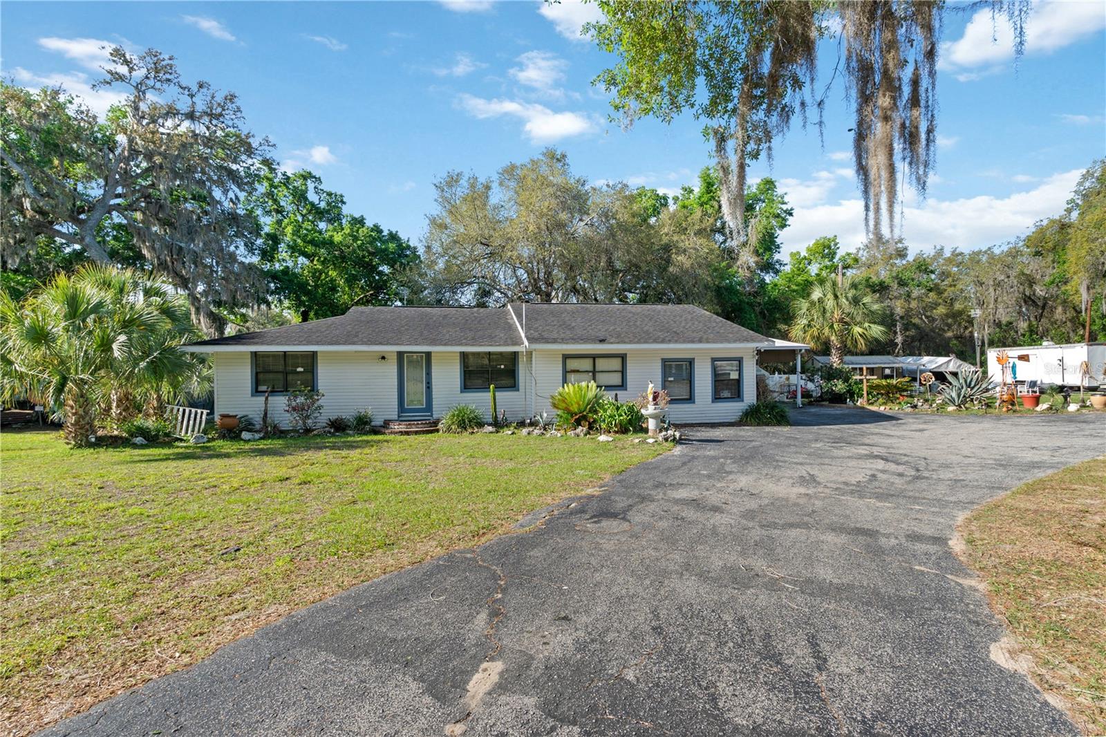 270 Mcclendon, Lady Lake, FL 32159