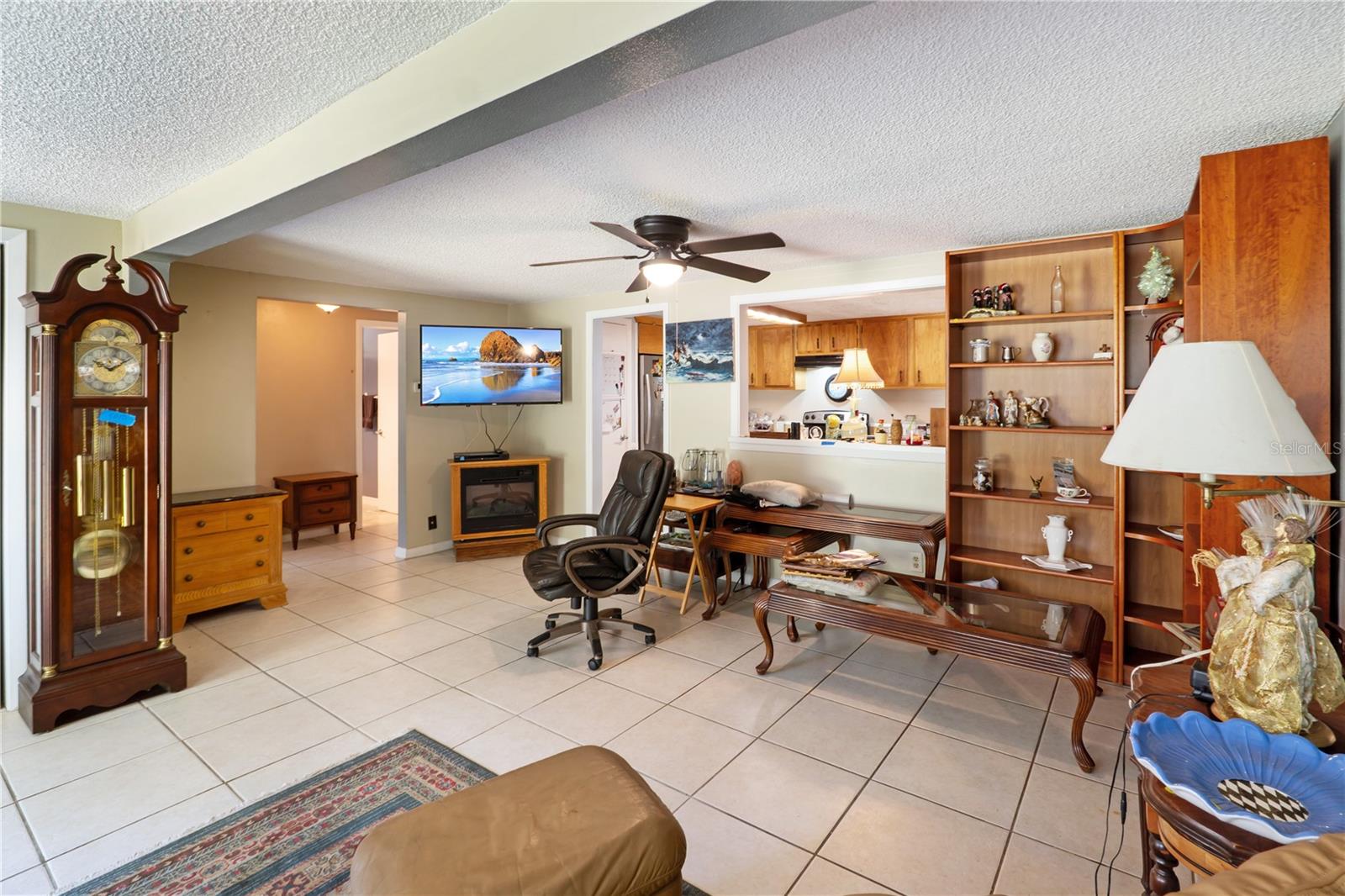 270 Mcclendon, Lady Lake, FL 32159