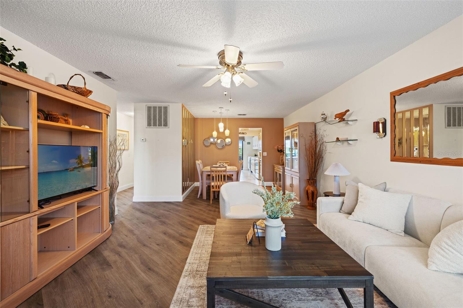 6070 80th Unit 410, St Petersburg, FL 33709