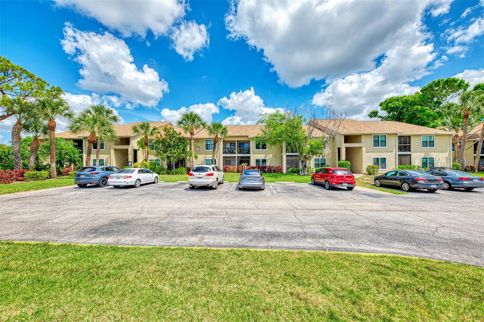 4045 Crockers Lake Unit 11, Sarasota, FL 34238