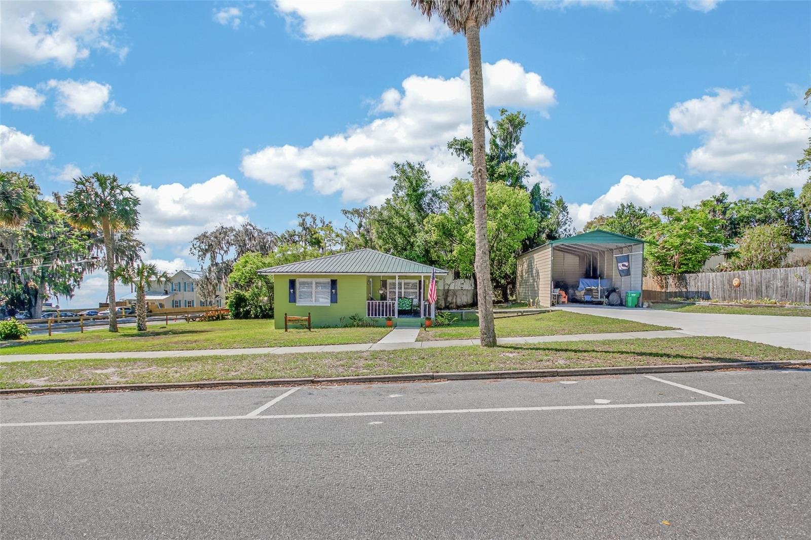 105 Central, Crescent City, FL 32112