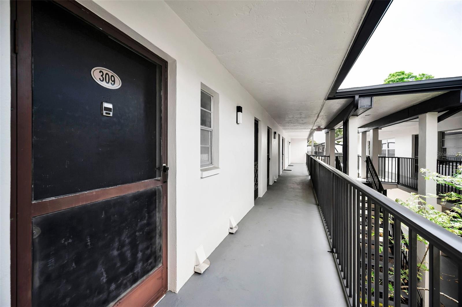 1127 King Arthur Unit 309, Dunedin, FL 34698