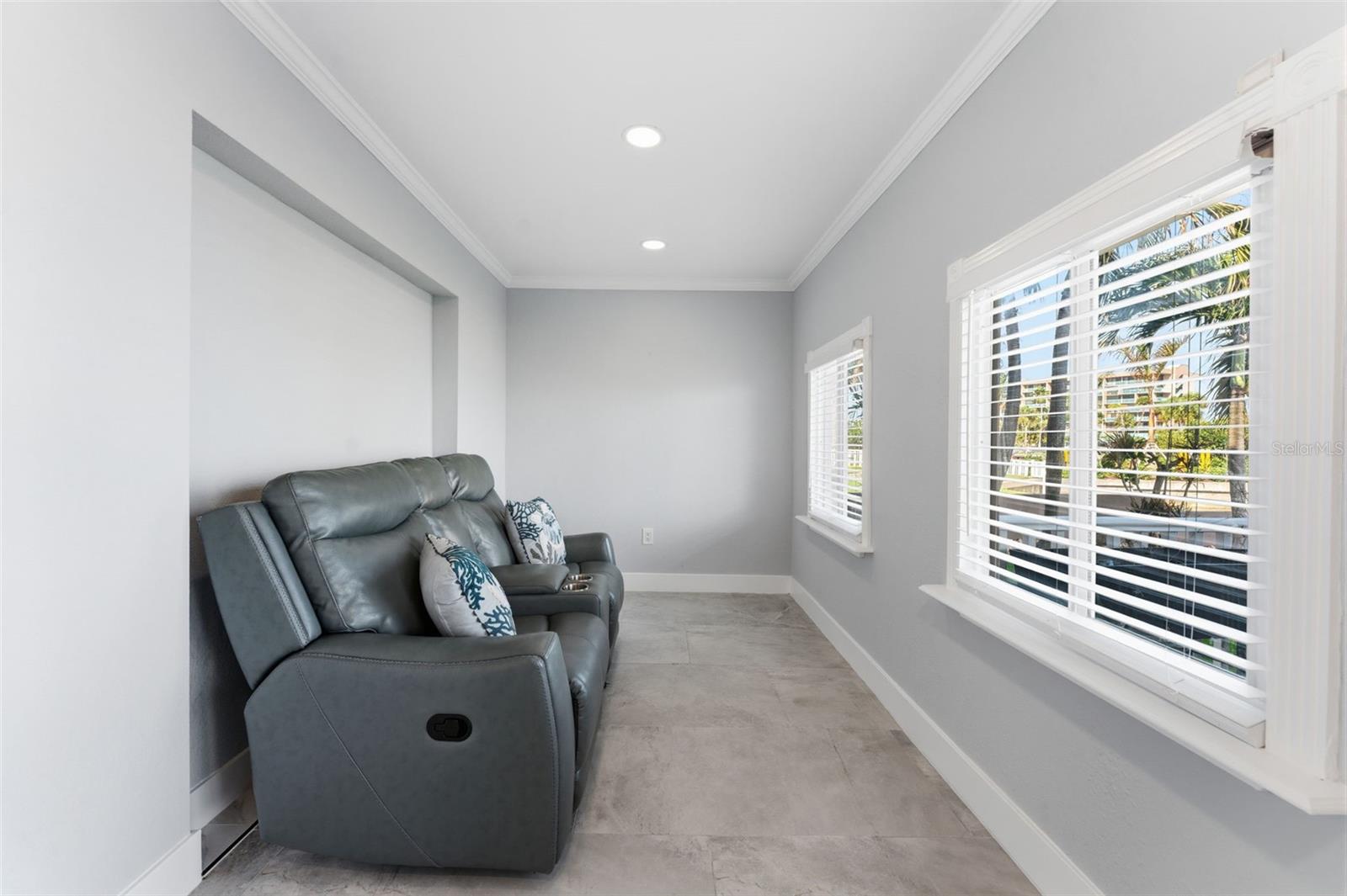 220 126th Unit 1, Treasure Island, FL 33706