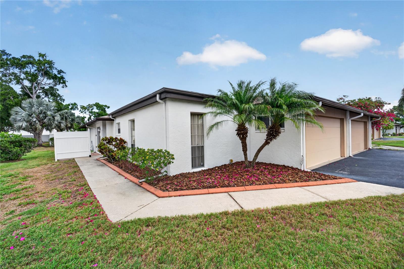 3501 Village Unit 220, Sarasota, FL 34231