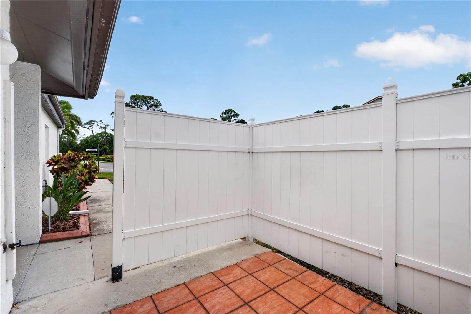 3501 Village Unit 220, Sarasota, FL 34231