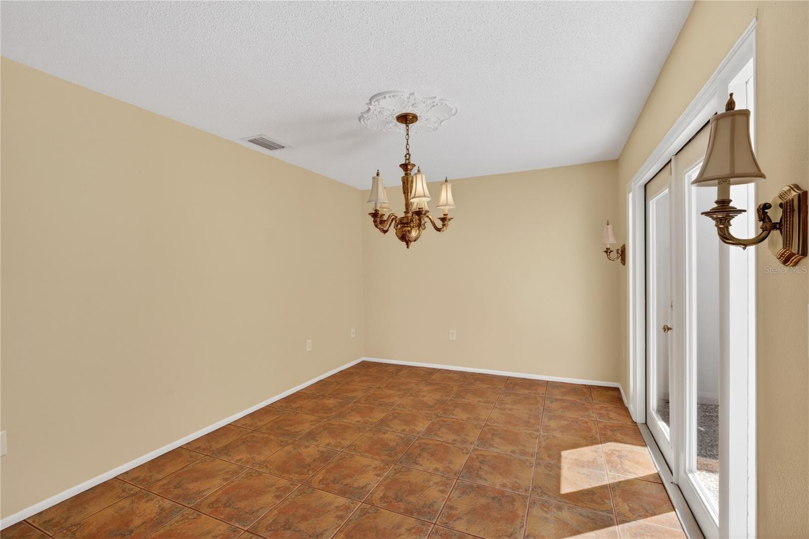 3501 Village Unit 220, Sarasota, FL 34231