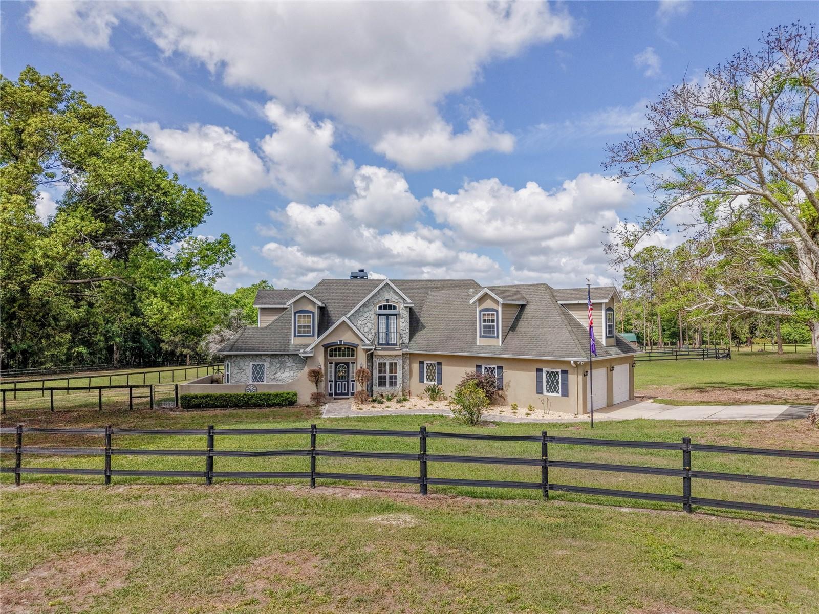 32640 Blueberry Hill, Dade City, FL 33523