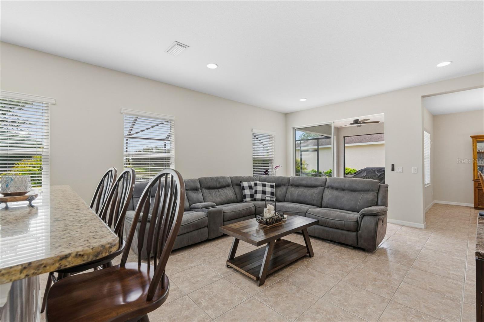 11904 Forest Park, Bradenton, FL 34211