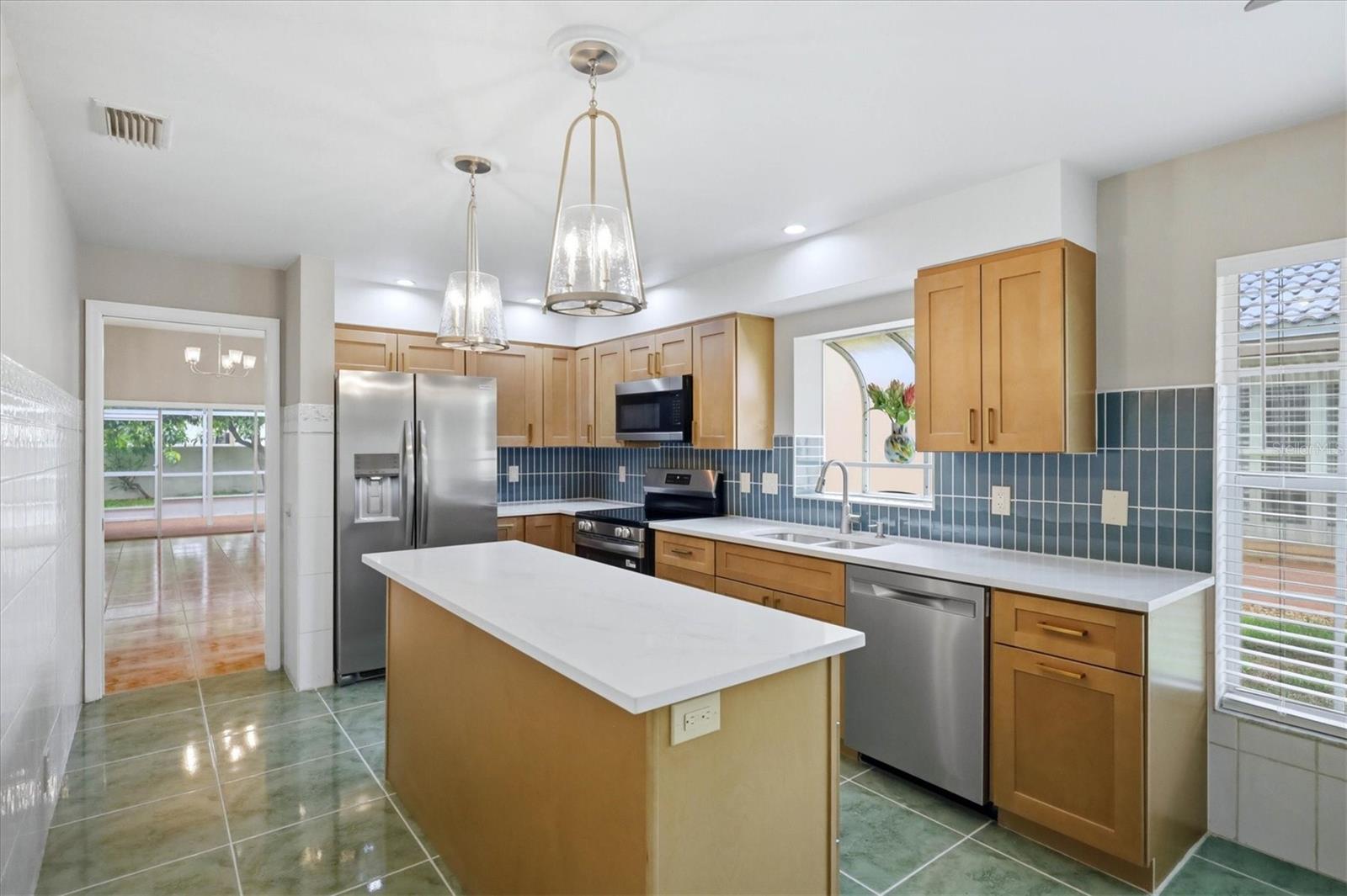 4738 Dundee, Bradenton, FL 34210