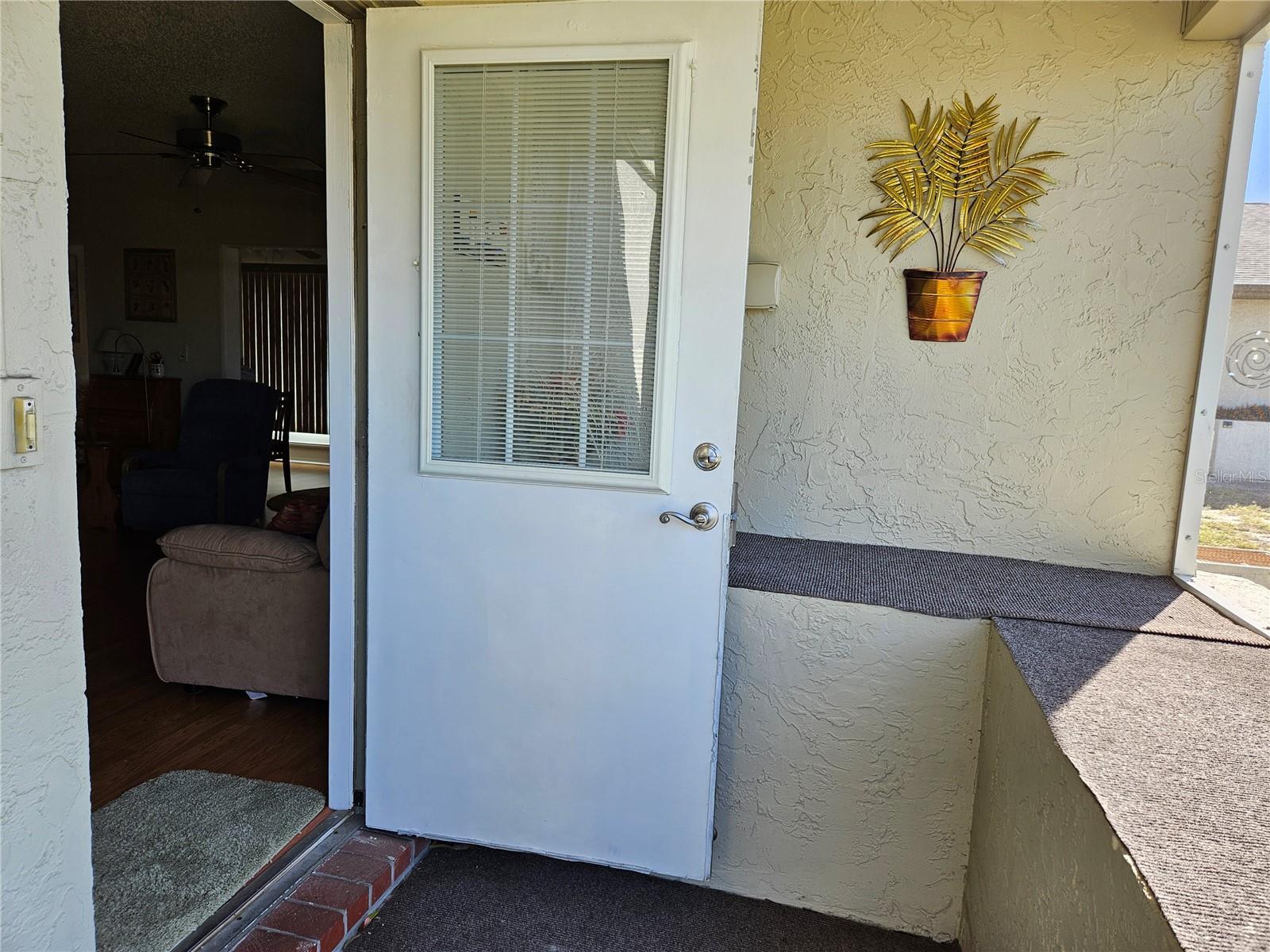 1905 Canterbury Unit E-9, Sun City Center, FL 33573