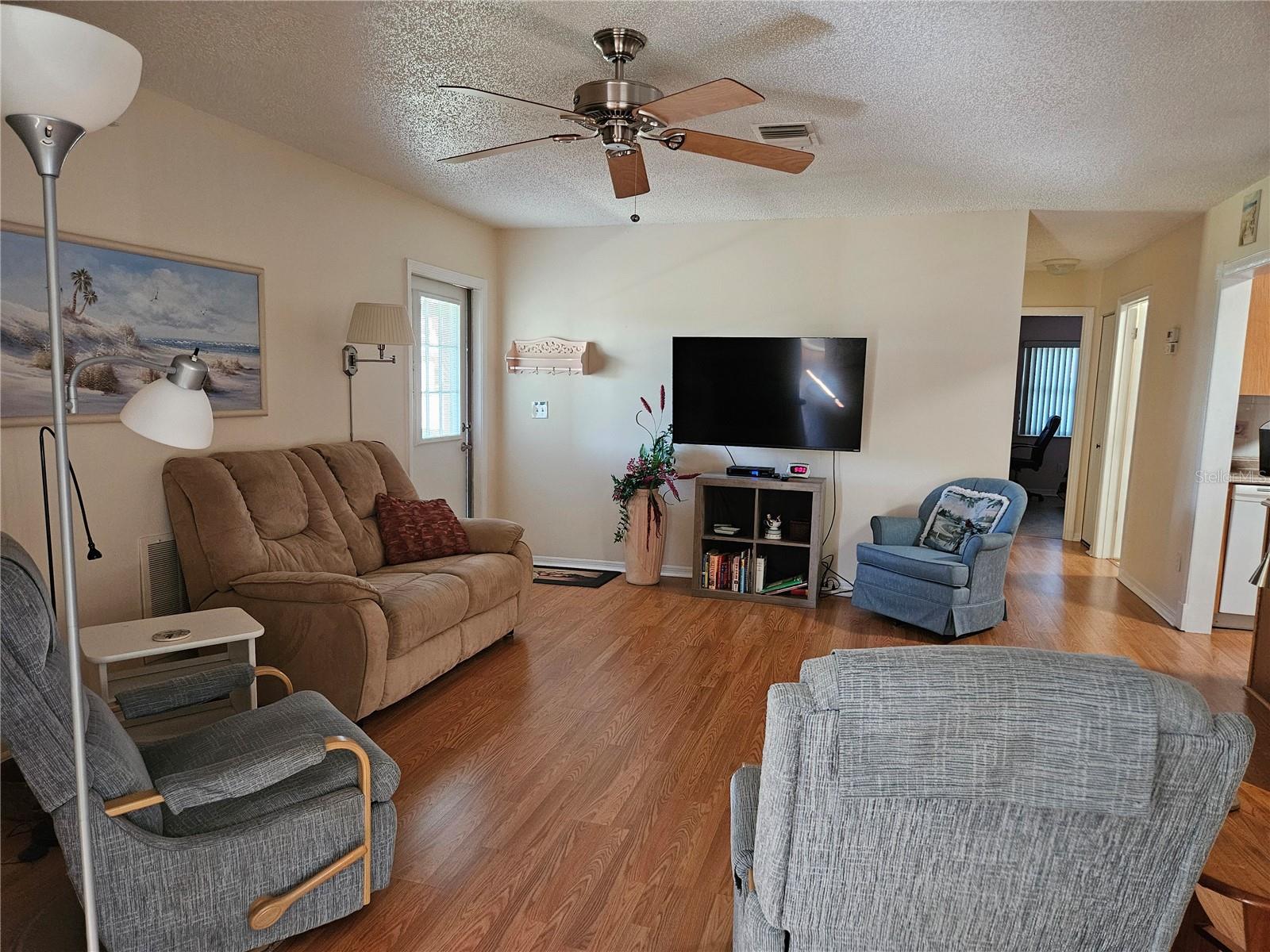 1905 Canterbury Unit E-9, Sun City Center, FL 33573