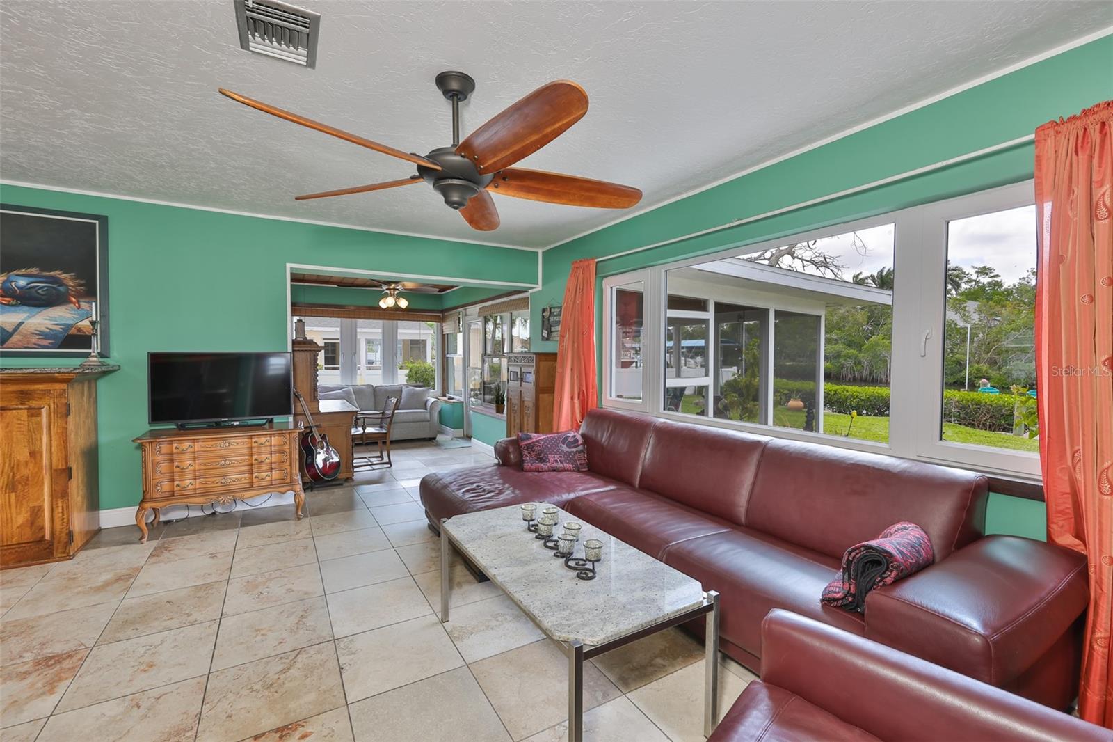 6907 9th, Bradenton, FL 34209
